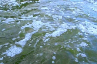 Течение воды. Футажи для видеомонтажа. Течение видео. Водное течение