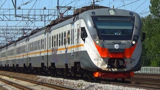 Электропоезд ЭД4М-0501, следует резервом