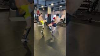 Бой Дунца с Супербоном ( спарринг за 6 дней до боя Superbon & Chingiz Allazov