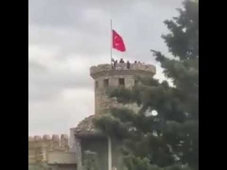 ua'da Trk Bayra ve Azerbaycan Bayra birlikte gndere ekiliyor!