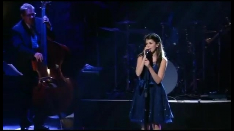 Nikki Yanofsky Thee I