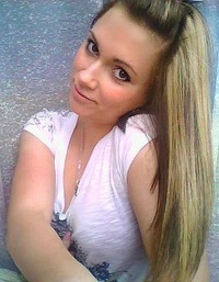 Анютка Тихонова