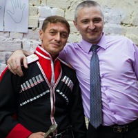 Андрей Глухов