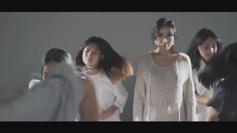 BNJAU ft Moona