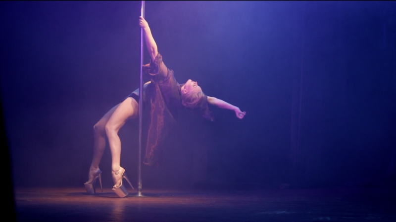 ROCKING POLE SHOW III, Natasha