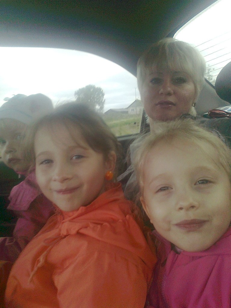 Валя Попова | 