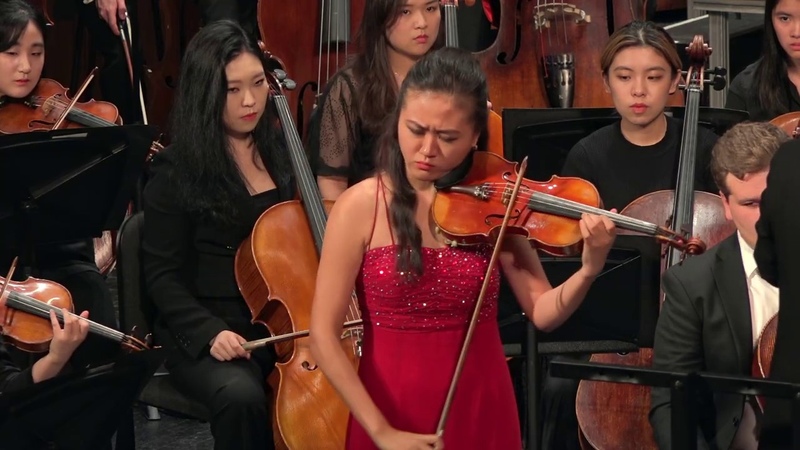 Alexandra Lee plays J. Sibelius Violin Concerto in D Minor, Op
