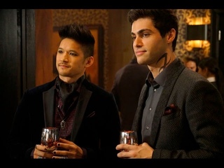 Harry Shum Jr. & Matthew Daddario talk Shadowhunters Malec After 'I Love You'