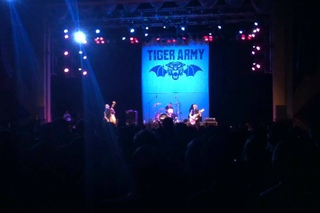 Tiger Army - Horror Hotel (Misfits Cover)